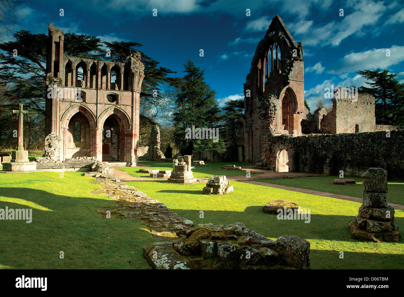 Abbazia di Dryburgh vicino al fiume Tweed, Dryburgh, Scottish Borders Foto Stock