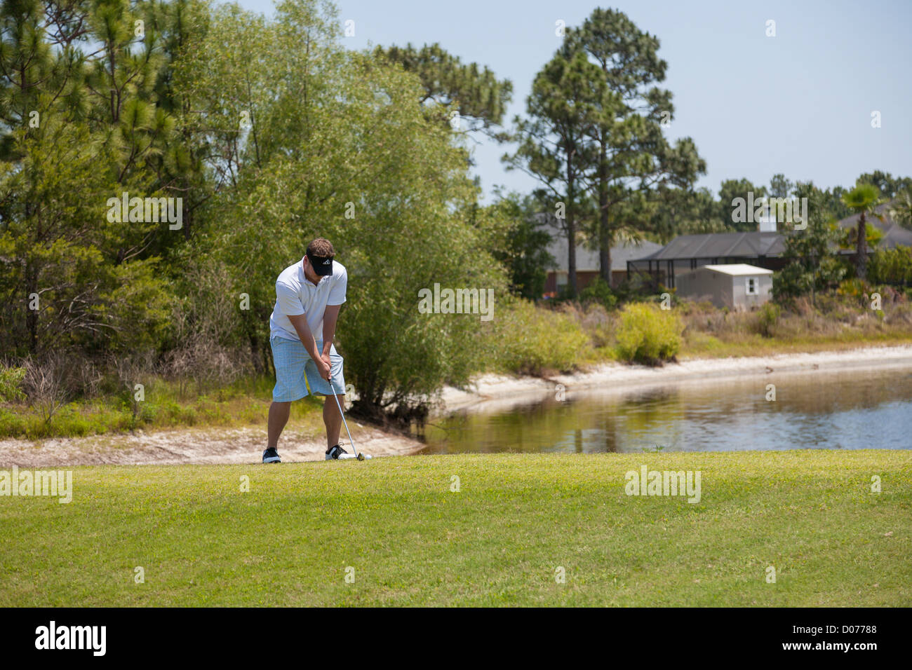 Preparazione del laghetto da golf immagini e fotografie stock ad alta  risoluzione - Alamy