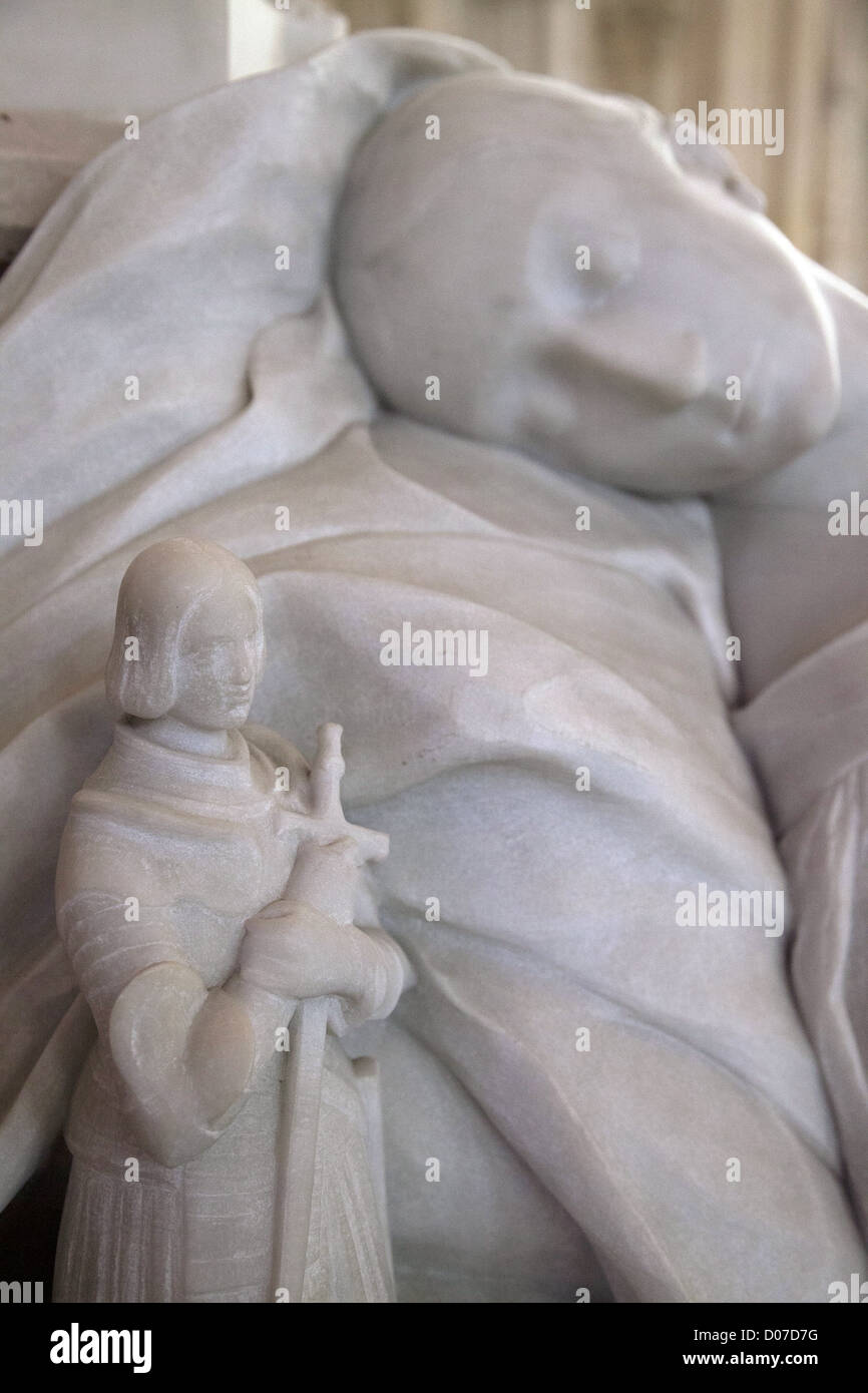 Statua di riproduzione JOAN ARC fatta principessa Marie. Il lavoro originale è oggi a Versailles. La cappella reale di SAINT-LOUIS DE DREUX RE Foto Stock