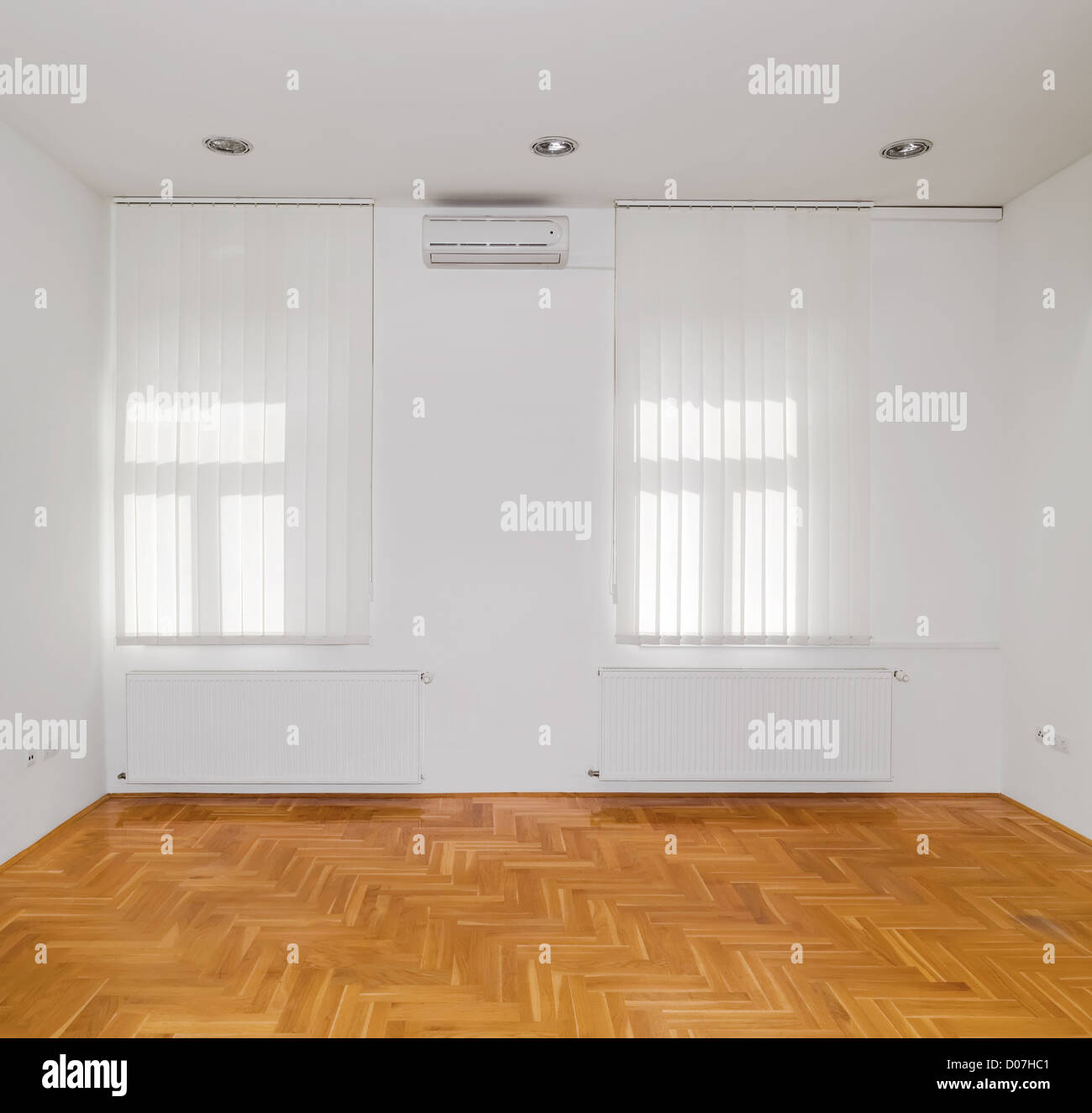 Bianco vuoto Appartamento in affitto Foto Stock