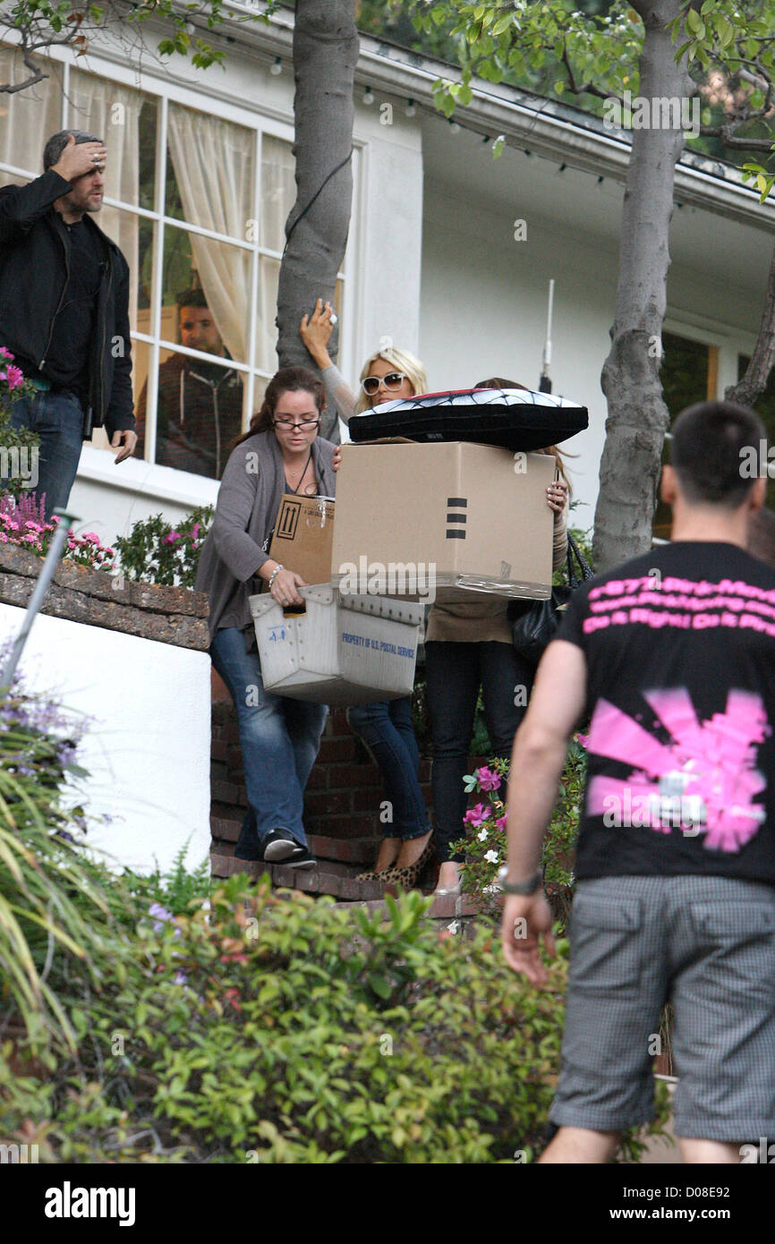 Paris Hilton durante le riprese a Nick Hilton's home. Beverly Hills - 18.11.10 Foto Stock