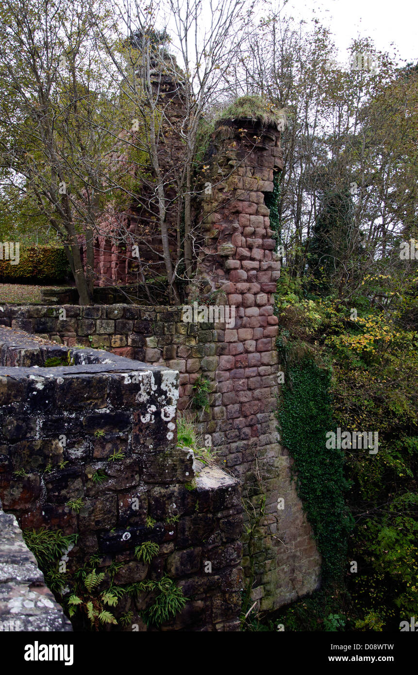 Rimane Roslin Castle a Roslin Glen, Midlothian, Scozia. Foto Stock