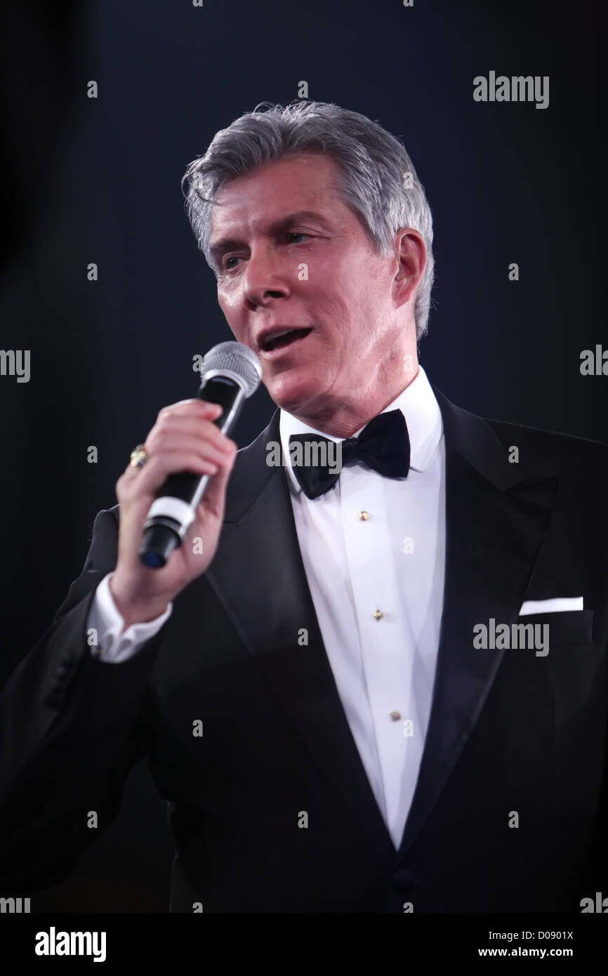 L'anello annunciatore, Michael Buffer Il XXI fightnight annuale tenutasi presso il Washington Hilton Washington DC, Stati Uniti d'America - 11.11.10 Foto Stock