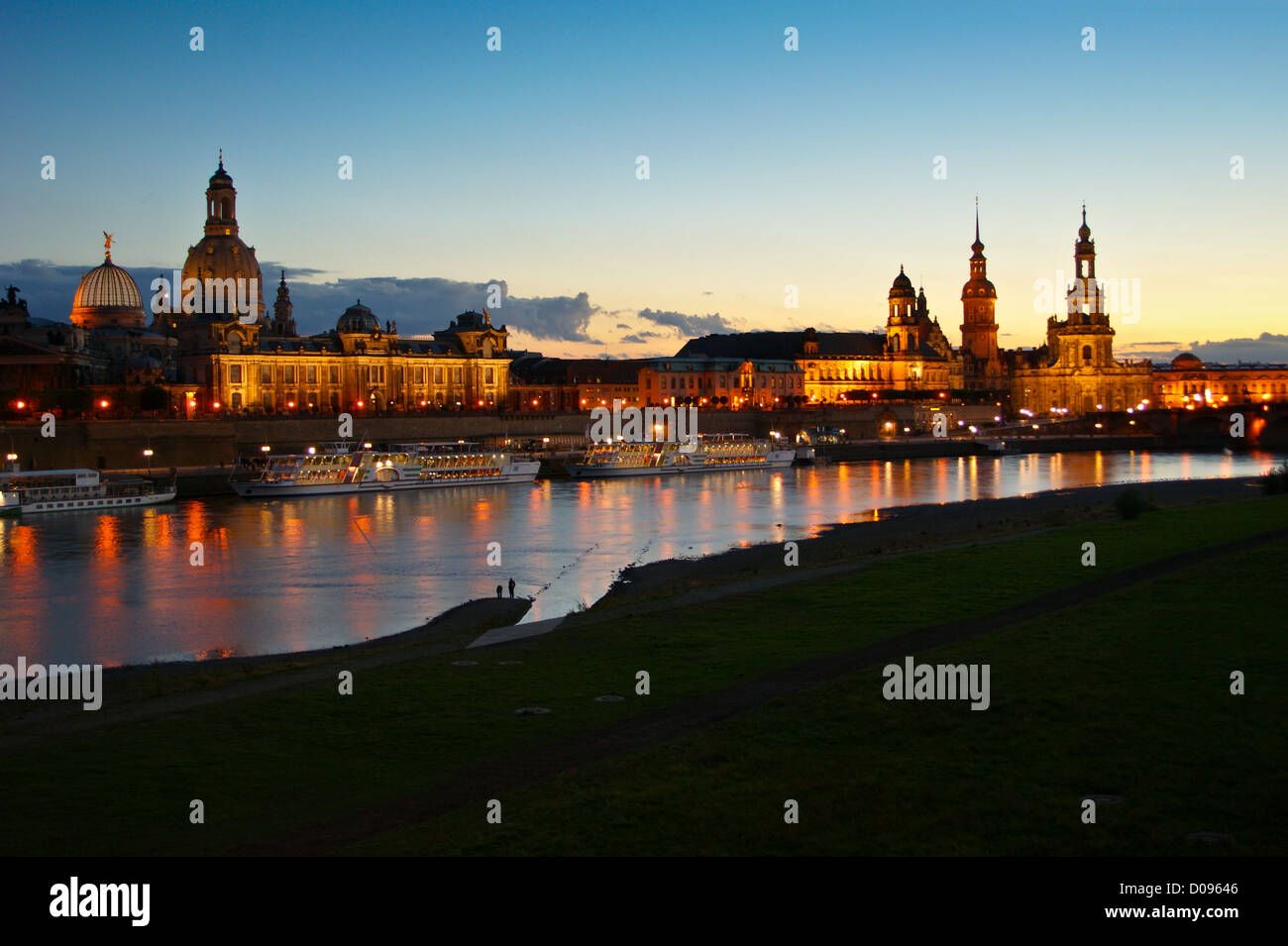Skyline di Dresda, Sassonia, Sassonia, Germania al tramonto Foto Stock