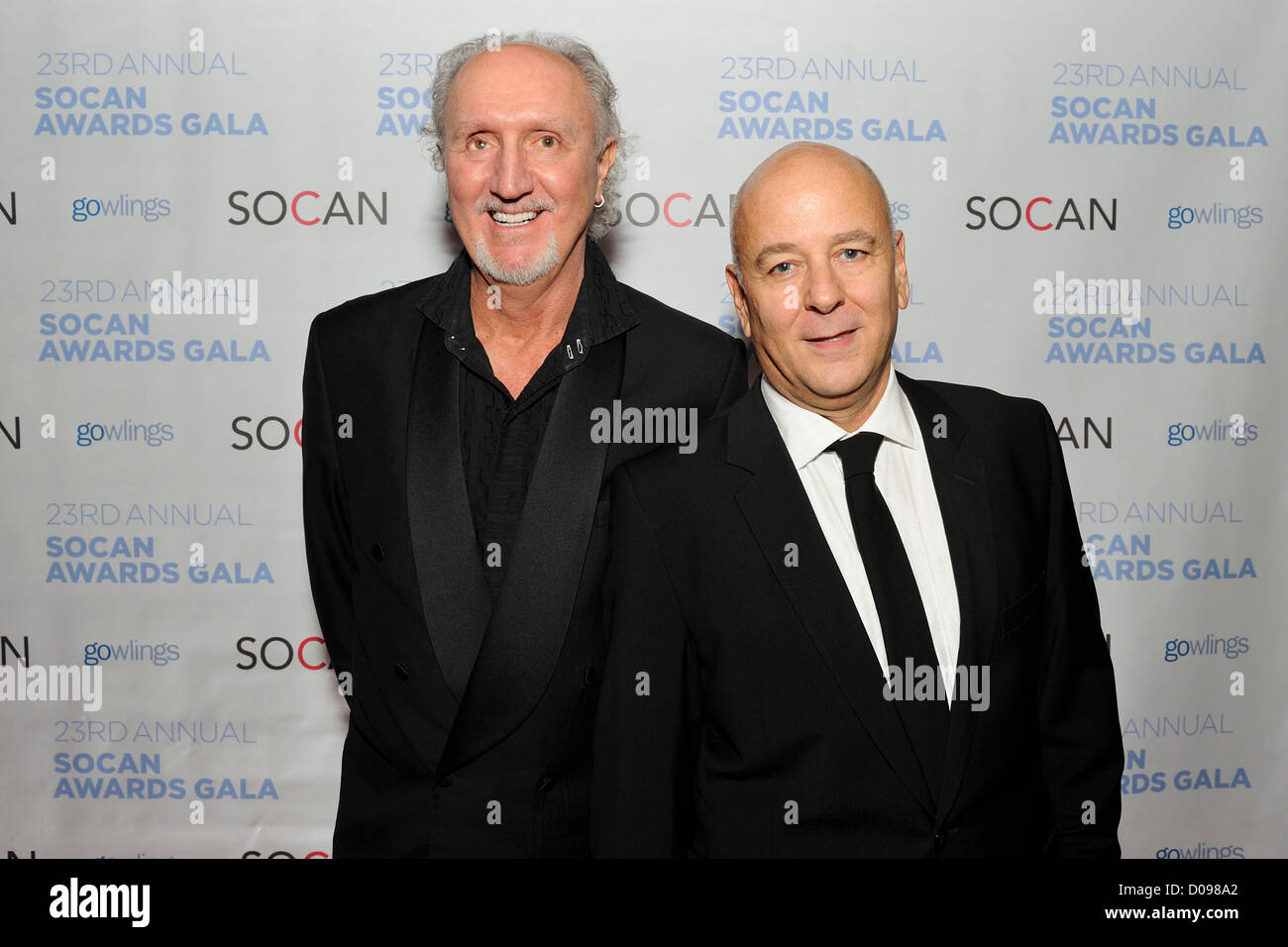 Novembre 19, 2012. Toronto, Canada. Il ventitreesimo SOCAN annuale (la Società dei compositori, gli autori e gli editori di musica del Canada) Awards Gala a Roy Thomson Hall. Nella foto, Brian Smith e Ra McGuire del Trooper . (GMP/BRP/DCP/N8N) Foto Stock