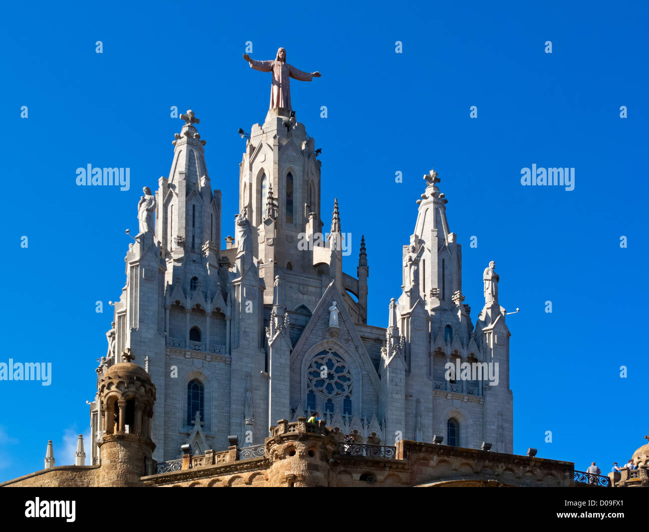 Tempio Expiatori del Sagrat Cor chiesa progettata da Enric Sagnier costruito 1902-1961 a Tibidabo una montagna sopra Barcellona Spagna Foto Stock