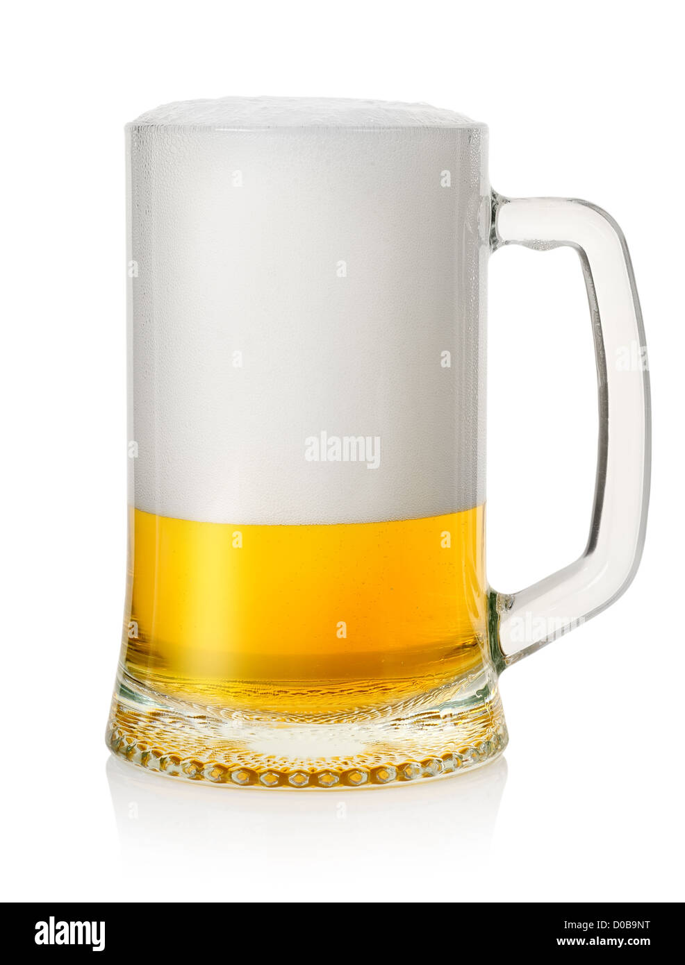 Boccale di birra con isolati su sfondo bianco Foto Stock