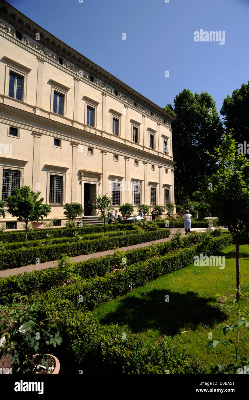 Italia, Roma, Trastevere, Villa Farnesina (Villa Chigi), giardino rinascimentale Foto Stock