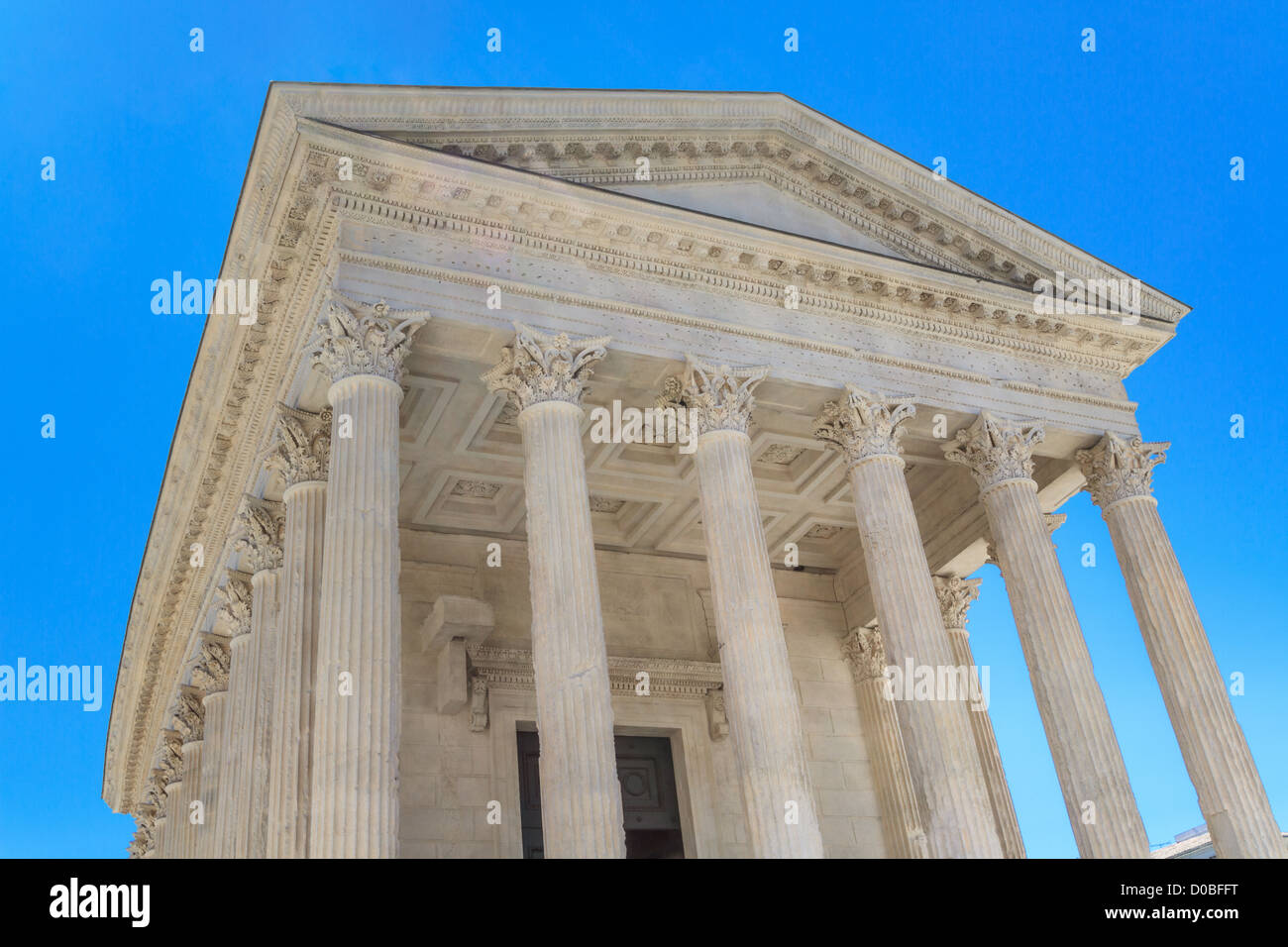 Tempio romano Maison Carree nella città di Nimes nel sud della Francia Foto Stock