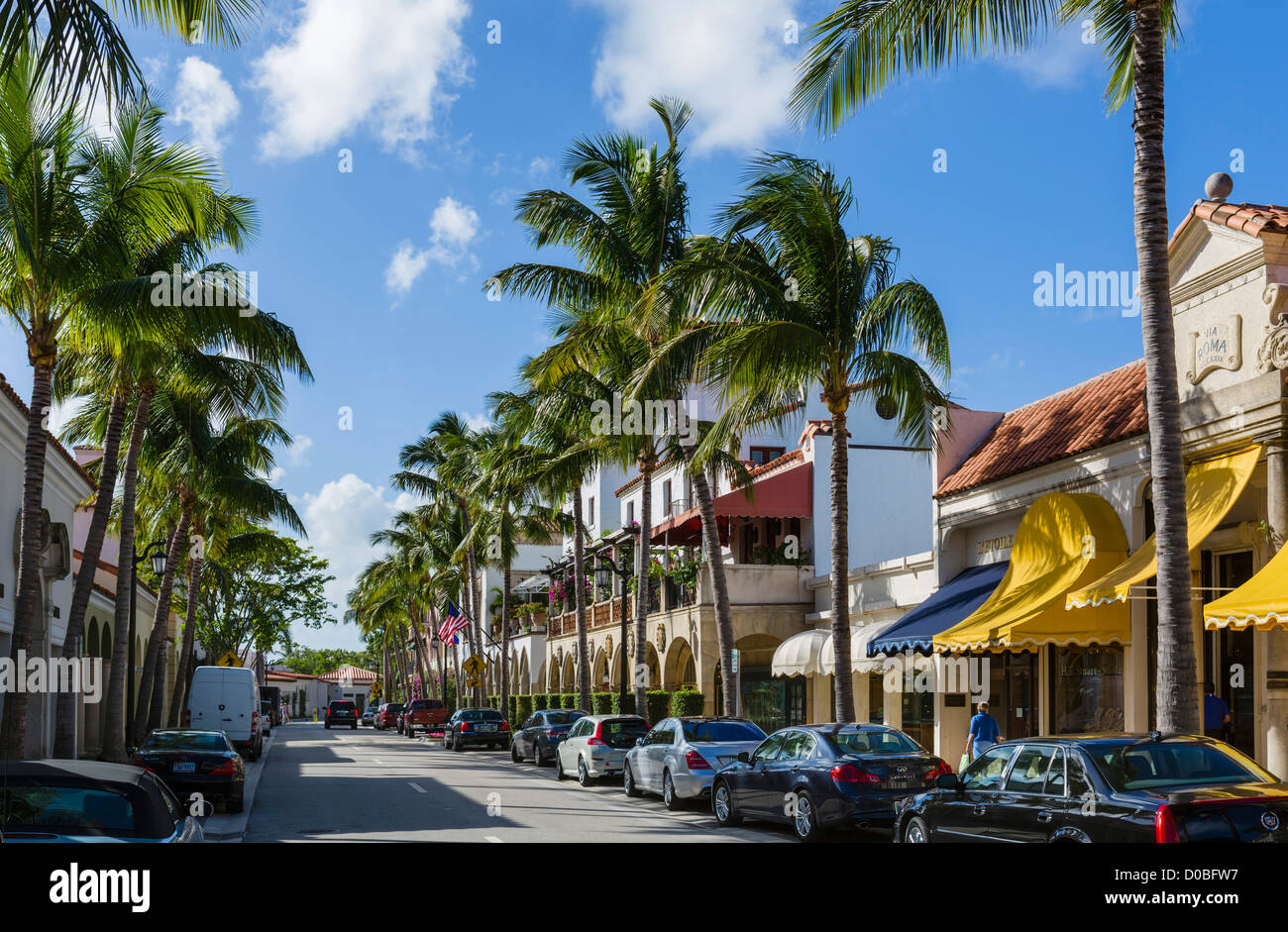 Memorizza su Worth Avenue nel centro cittadino di Palm Beach, Treasure Coast, Florida, Stati Uniti d'America Foto Stock