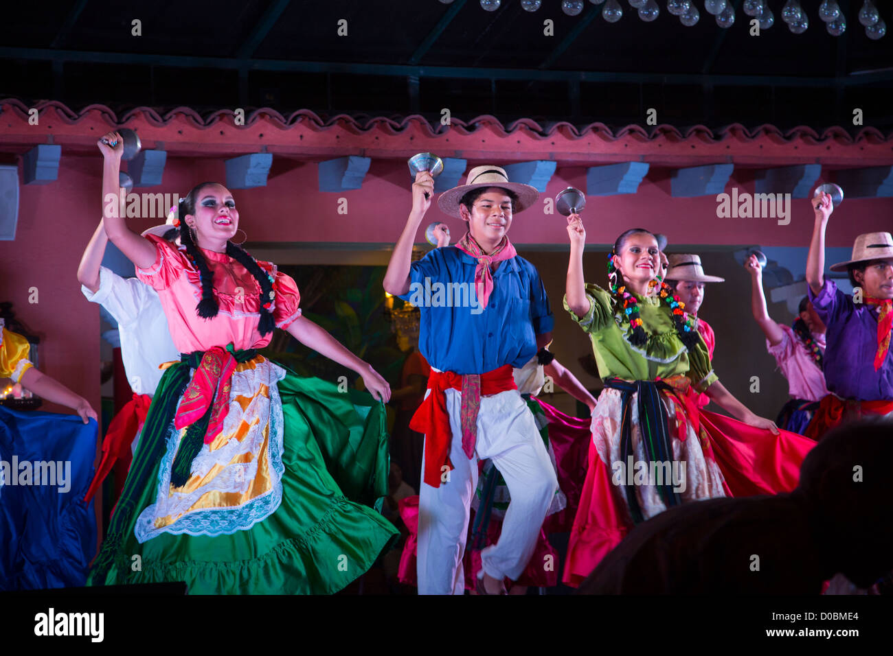 Tradizionale messicano Folk, Dancing, Puerto Vallarta, Jalisco, Messico Foto Stock