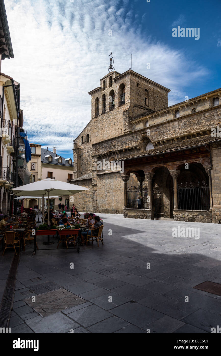 Lo stile romanico san Pietro nella Cattedrale di Jaca, Aragón, Spagna