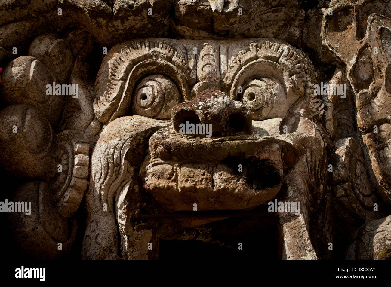 Goa Gajah è la grotta di elefante in Ubud, Bali. Ho luogo spirituale dove un tempio indù è trovato. Foto Stock