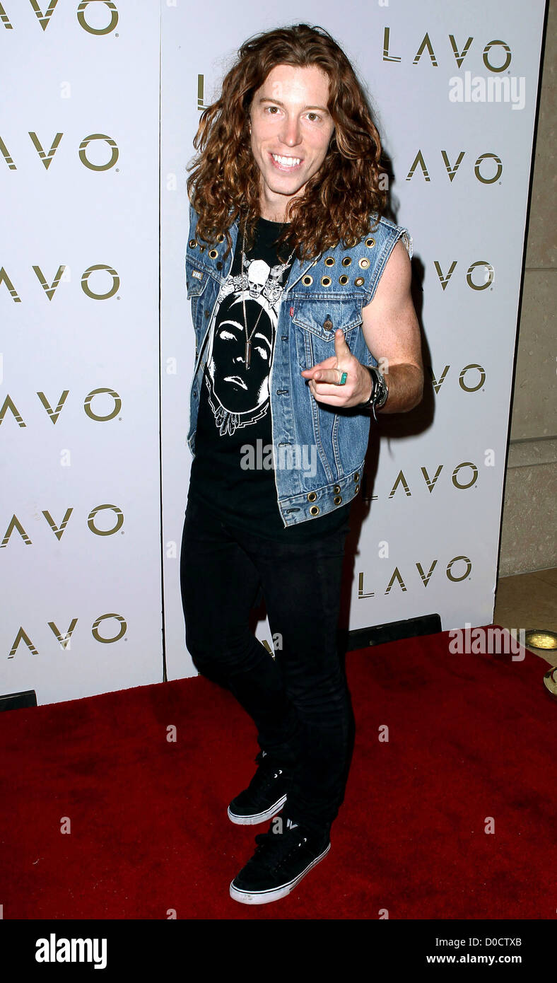 Shaun White Shaun White ospita Gazzetta dopo la festa a LAVO Nightclub presso il Palazzo Resort Casino Las Vegas, Nevada - 17.10.10 Foto Stock