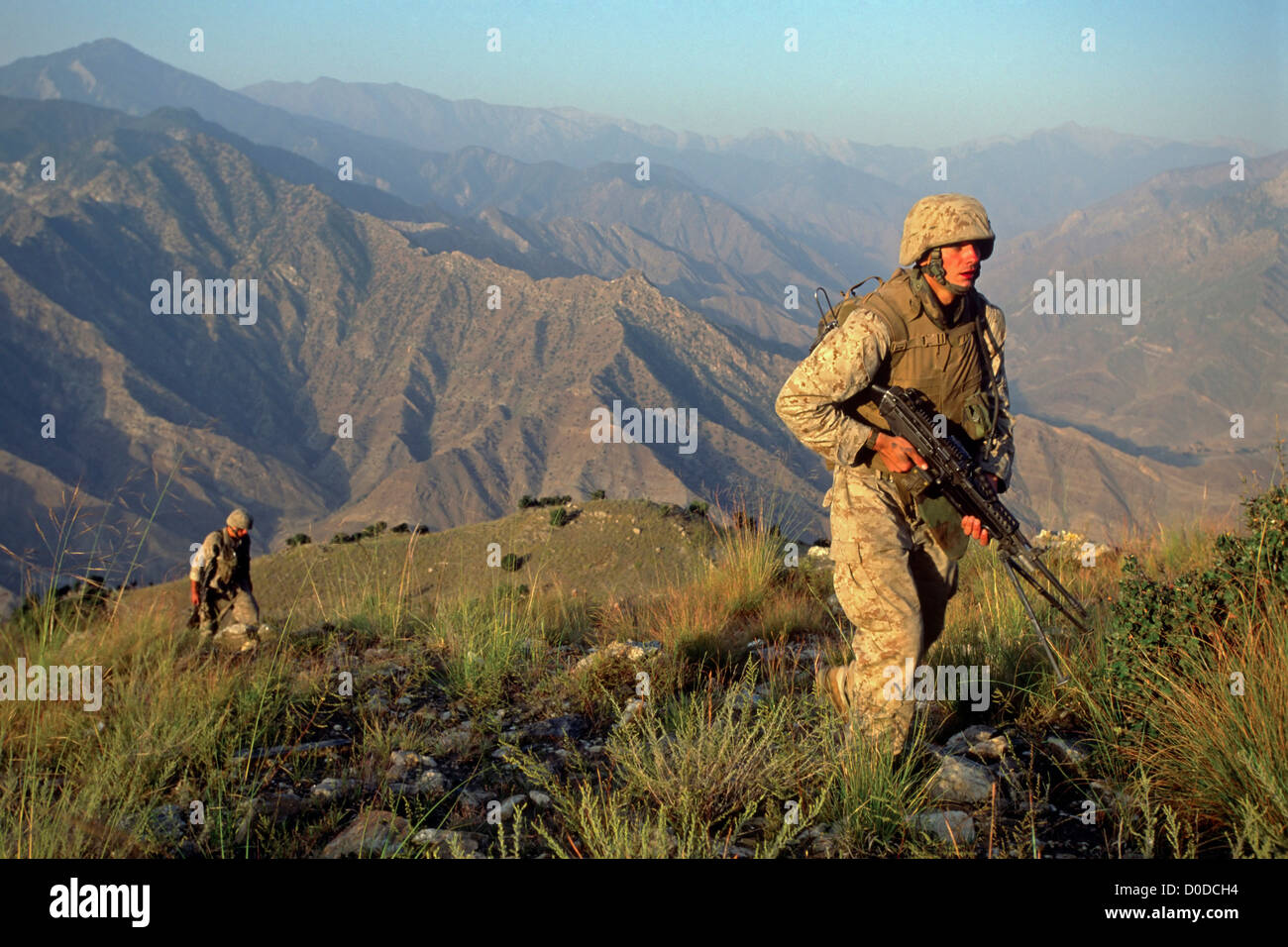 Marines americani sulla Pattuglia di combattimento in Afghanistan del Hindu Kush Foto Stock