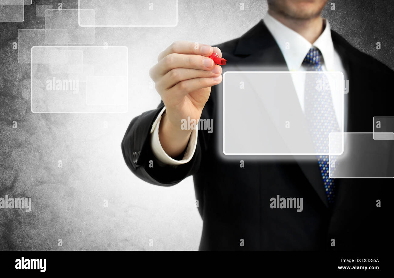 Imprenditore volteggiare una freccia ascendente su un grafico (che rappresenta la crescita) Foto Stock