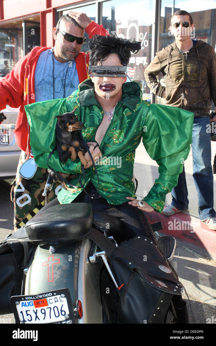 Bobby Trendy fuori e circa sulla Melrose Avenue a West Hollywood e Los Angeles, California Foto Stock