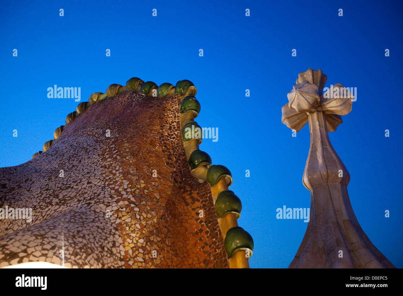 Dettaglio della Casa Batlló tetto in Barcelona Foto Stock