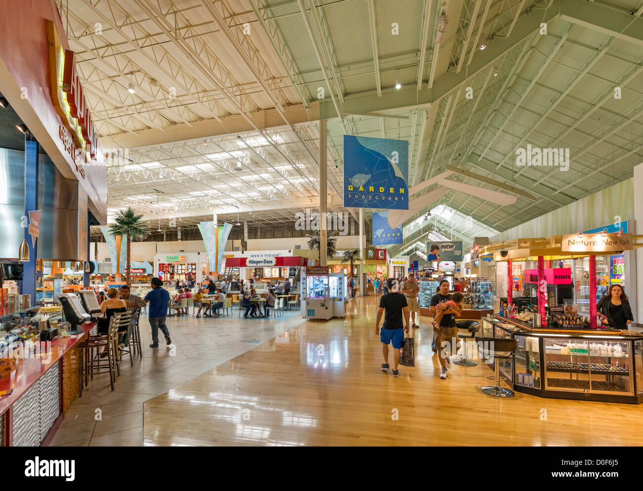 Food Court all'interno del centro commerciale Sawgrass Mills Mall, Sunrise, Broward County, Florida, Stati Uniti d'America Foto Stock