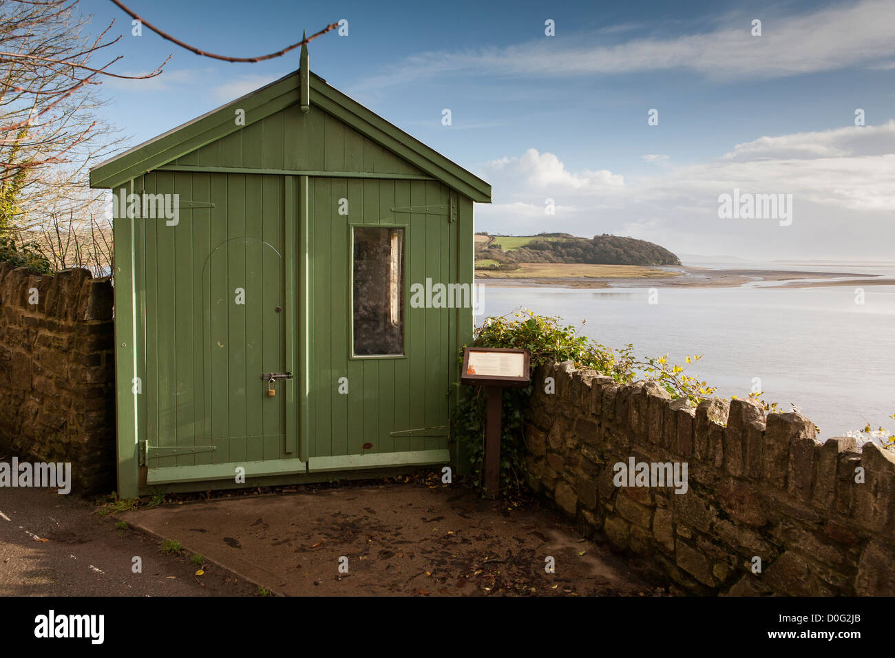 La capanna di scrittura del compianto poeta gallese Dylan Thomas a Laugharne, Galles. Foto Stock