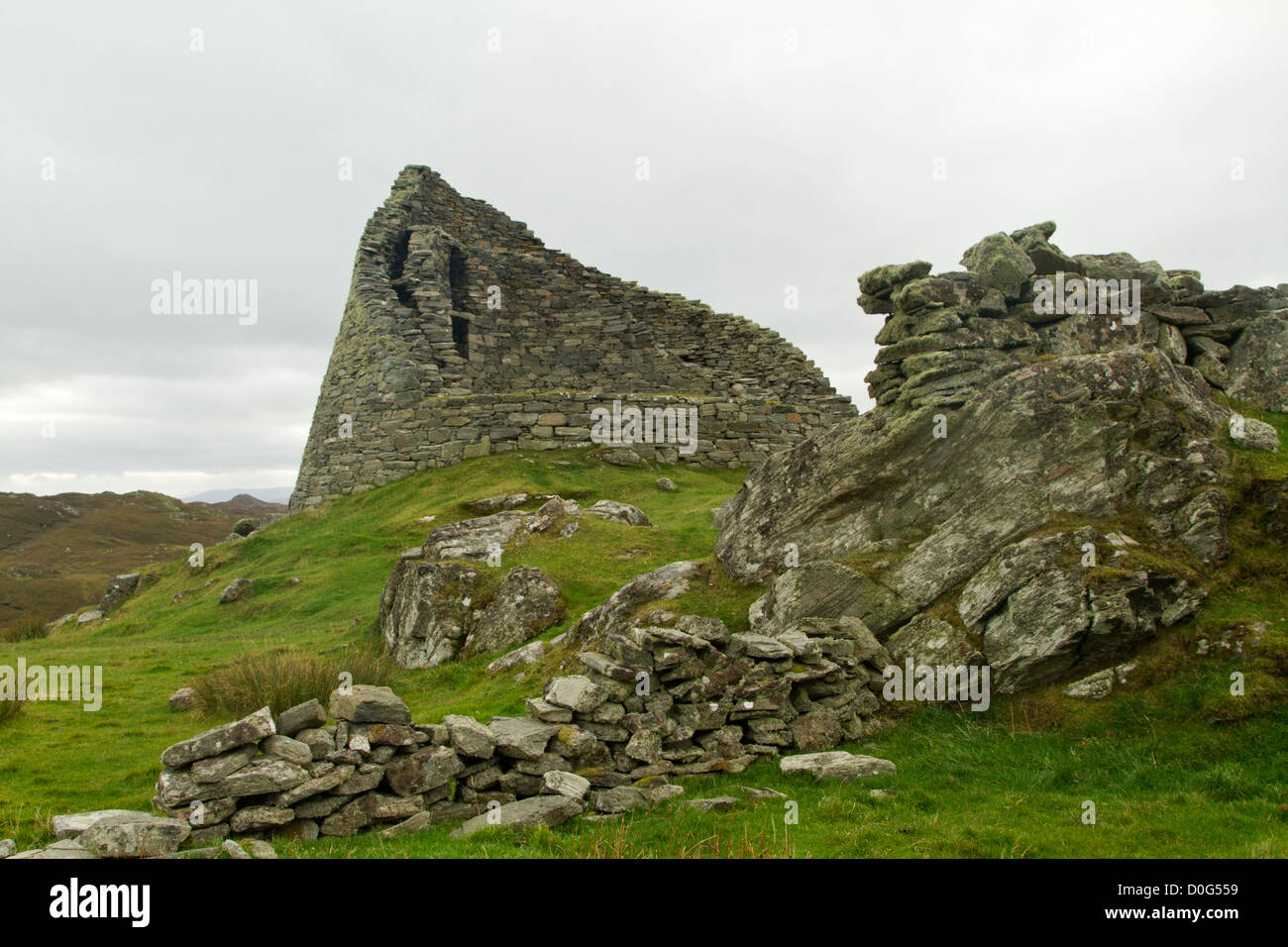 Dun Carloway. Meglio conservati di età del ferro broch nell'Wester Isles, situato nei pressi di Carloway sull isola di Lewis, Scozia. Foto Stock
