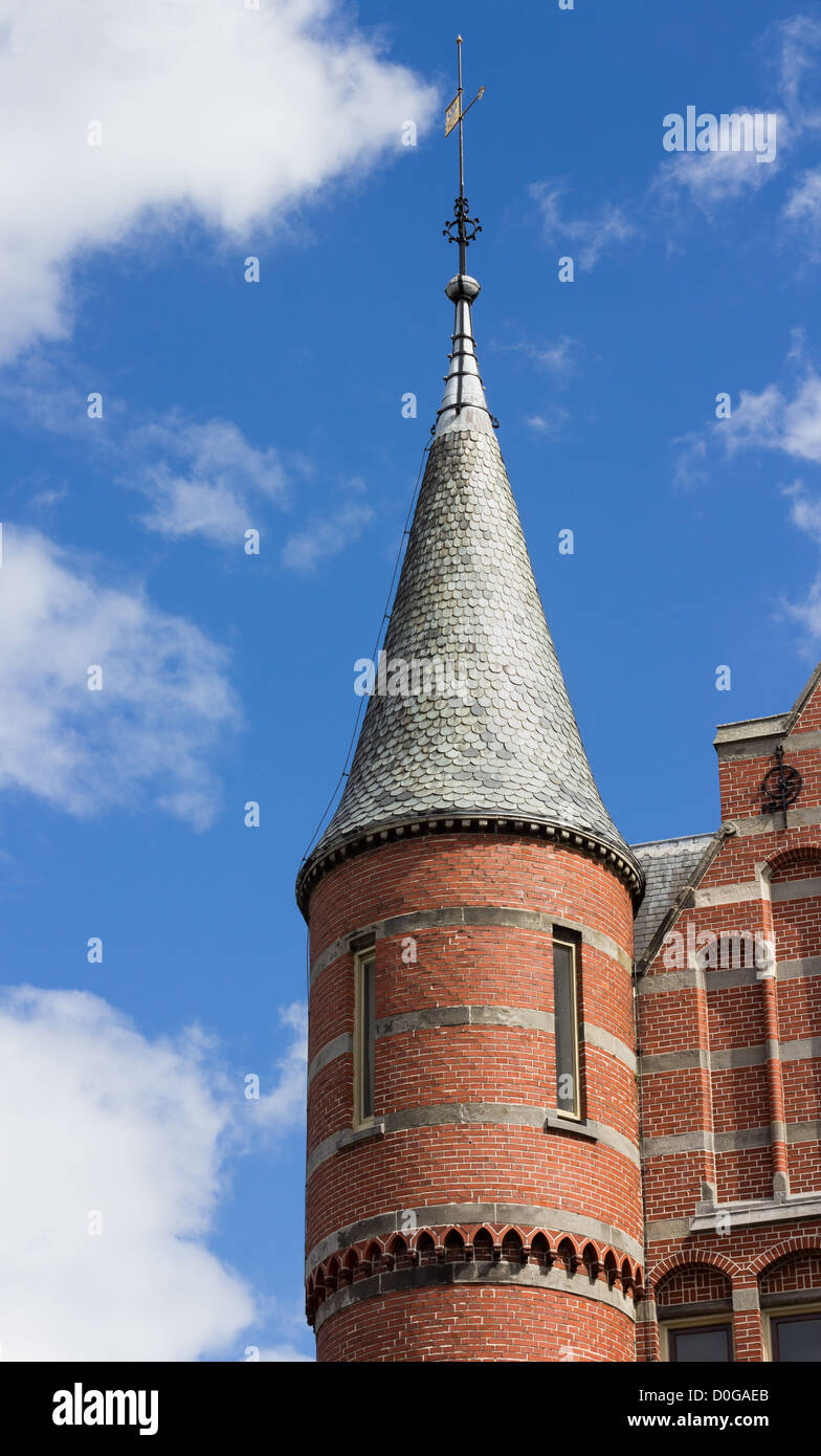 Torretta sul neo edificio gotico a Groningen, Paesi Bassi Foto Stock