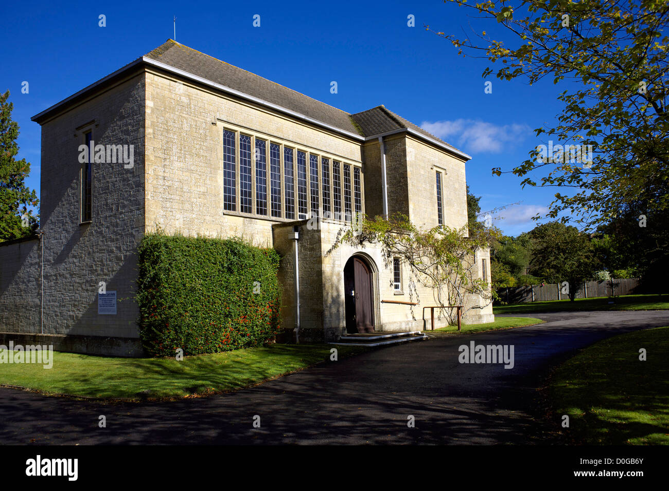 Santa Teresa di Avila chiesa cattolica Chiddingfold village Surrey in Inghilterra UK GB paesaggio rurale Paese Inghilterra inglese Foto Stock