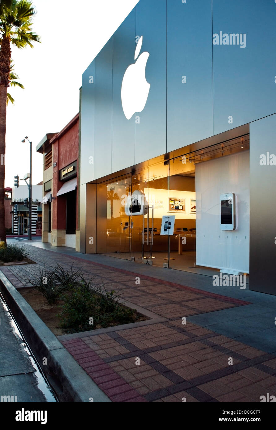 L'Apple Store su El Paseo Drive in Palm Desert in California Foto Stock