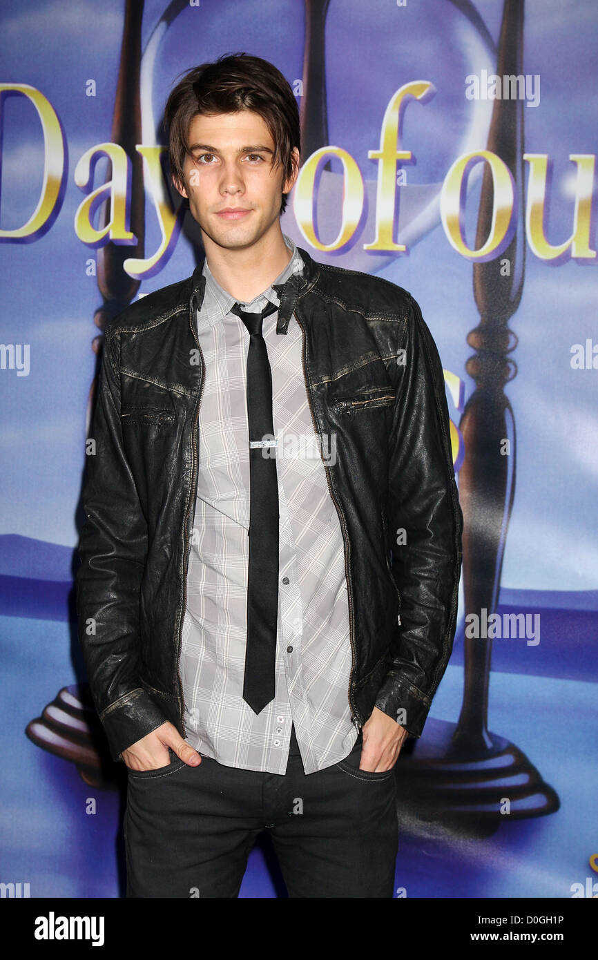 Casey Deidrick arriva a i giorni della nostra vita quarantacinquesimo anniversario Party presso la House of Blues. West Hollywood, California - 06.11.10 Foto Stock