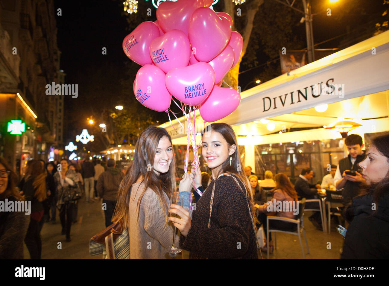 Barcelona Shopping Notte 2012, lo Shopping di Natale Serata di Gala sul Passeig de Gracia, Barcellona, in Catalogna, Spagna Foto Stock