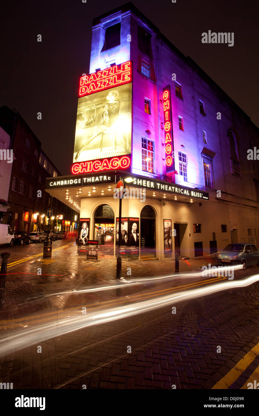 Una vista del Cambridge Theatre home al gioco di Chicago. Foto Stock