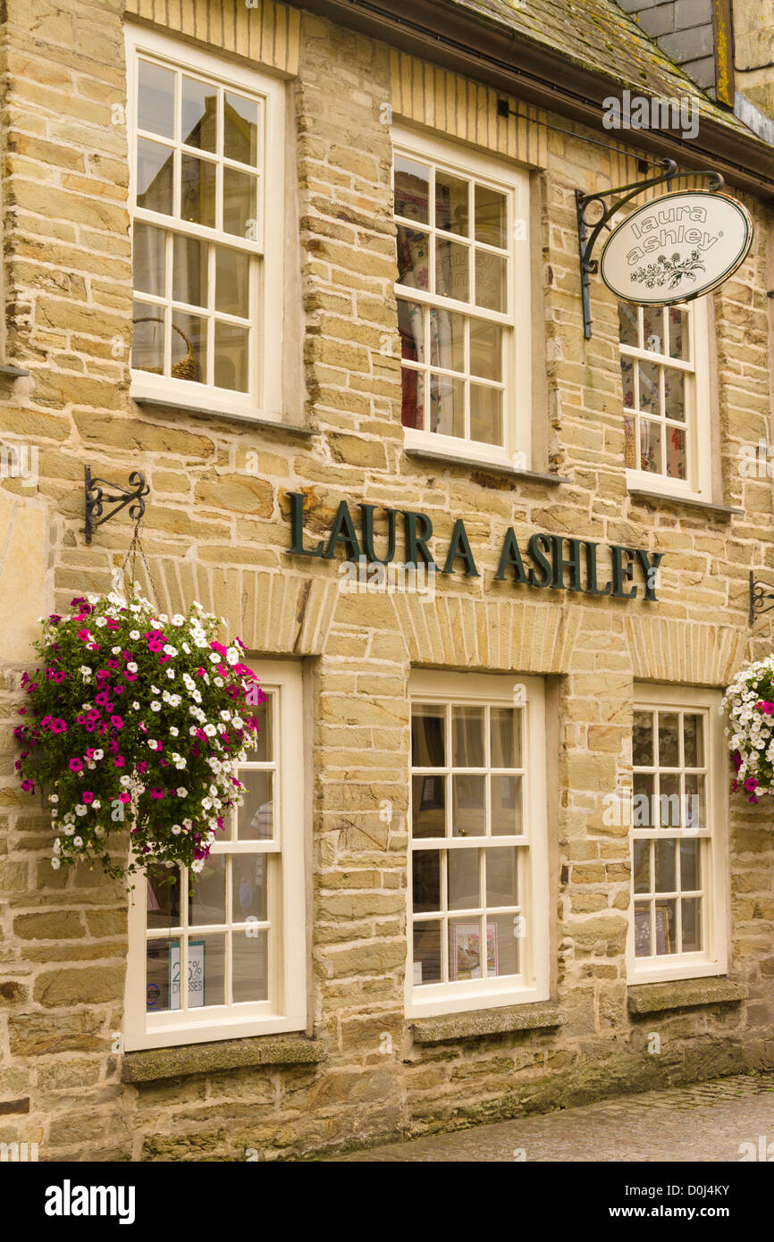 Laura Ashley, fashion shop Foto Stock