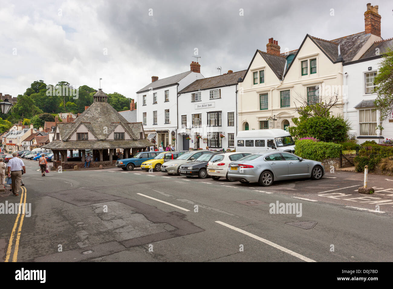 Il mercato dei filati, High Street nel villaggio di Dunster, Parco Nazionale di Exmoor. Foto Stock