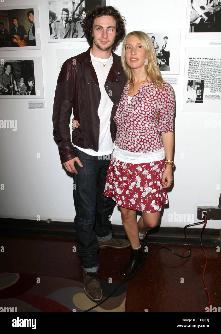 Aaron Johnson e Sam Taylor-Wood il lancio di "Questo ragazzo: John Lenn in Liverpool' al signor musica galleria di testa una mostra di Foto Stock