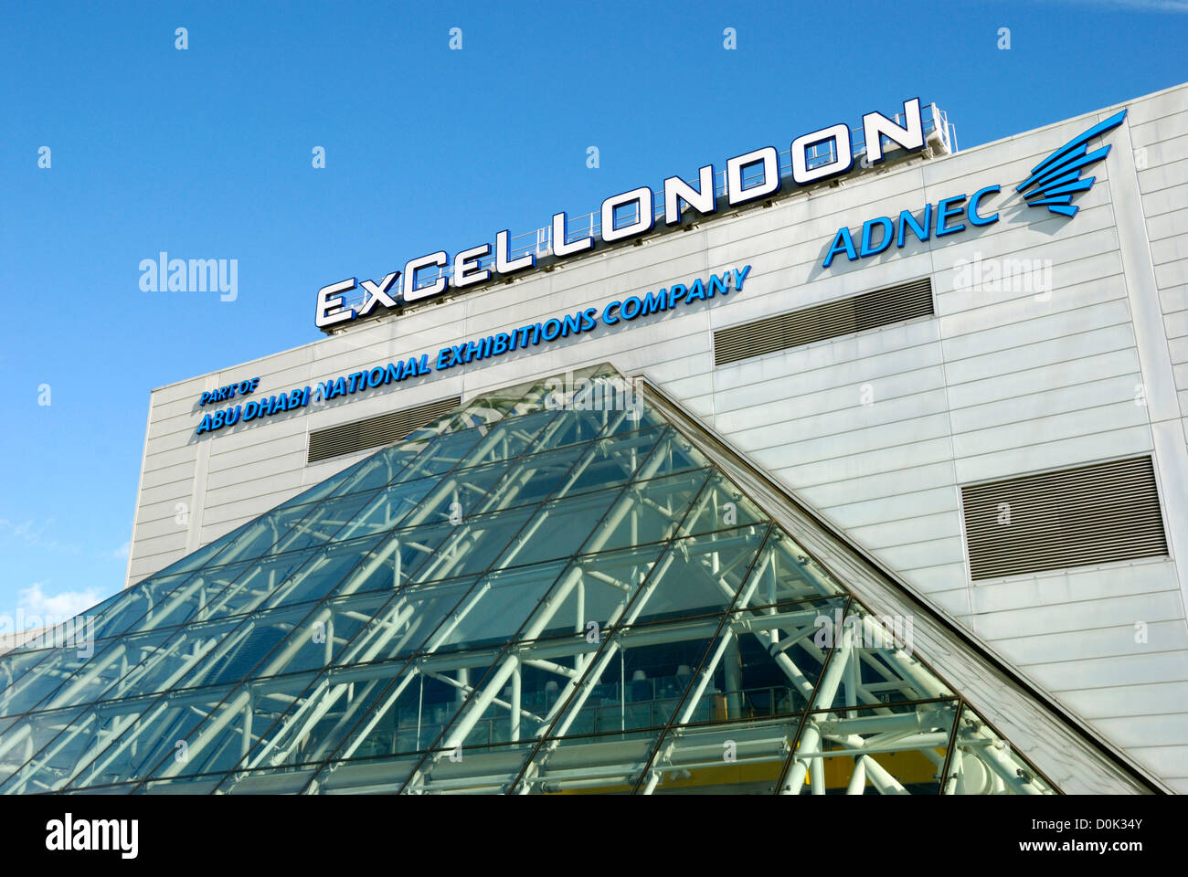 Esterno di ExCeL Londra centro esposizioni e conferenze. Foto Stock