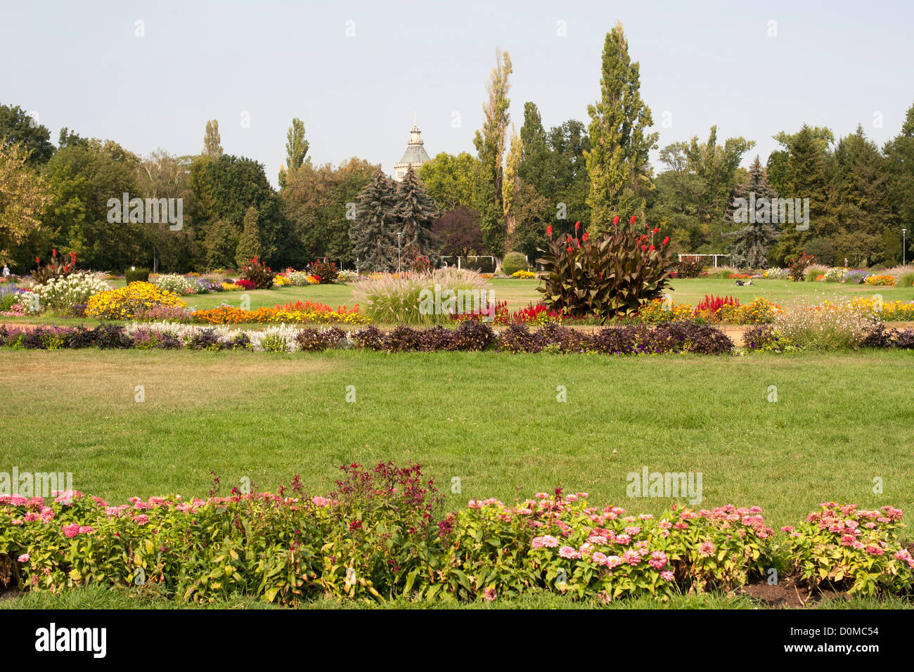 Giardini pubblici sull isola di Margaret sul Danubio a Budapest, capitale di Ungheria. Foto Stock