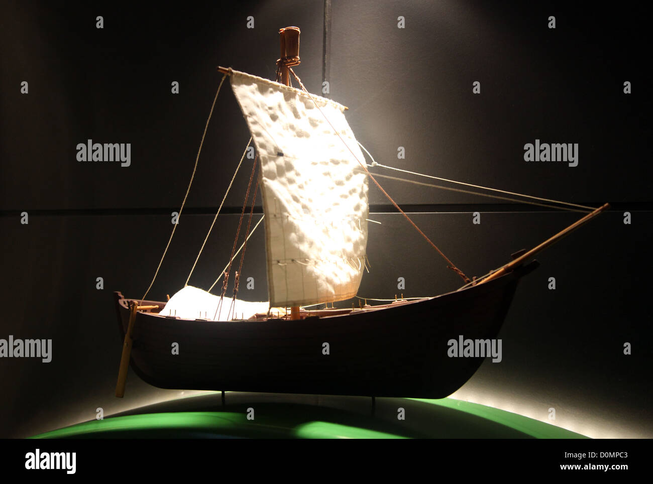 Nave fenicia modello presentano in Lisboa Centro Storia Foto Stock
