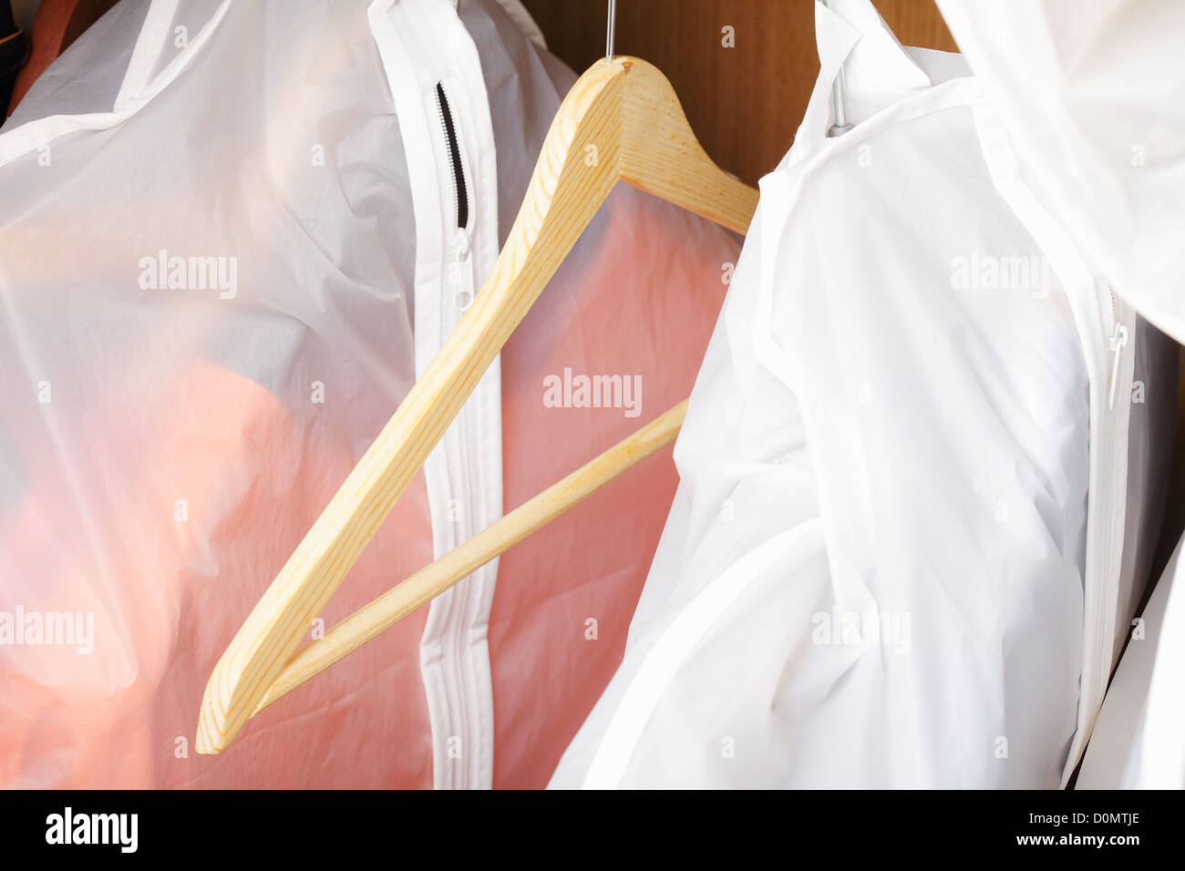 Svuotare Gruccia in legno Foto Stock