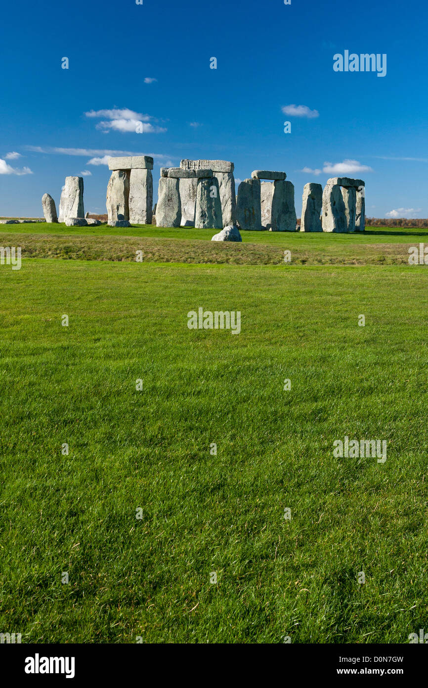 Stonehenge, antico patrimonio dell'umanità. Costruito circa 3100-1600BC, nel Wiltshire, Inghilterra. Foto Stock