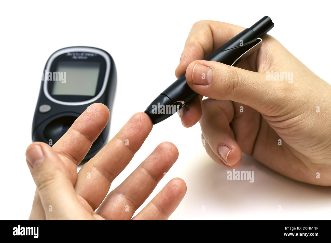 Controllare il livello di glucosio nel sangue medici concetto del diabete Foto Stock