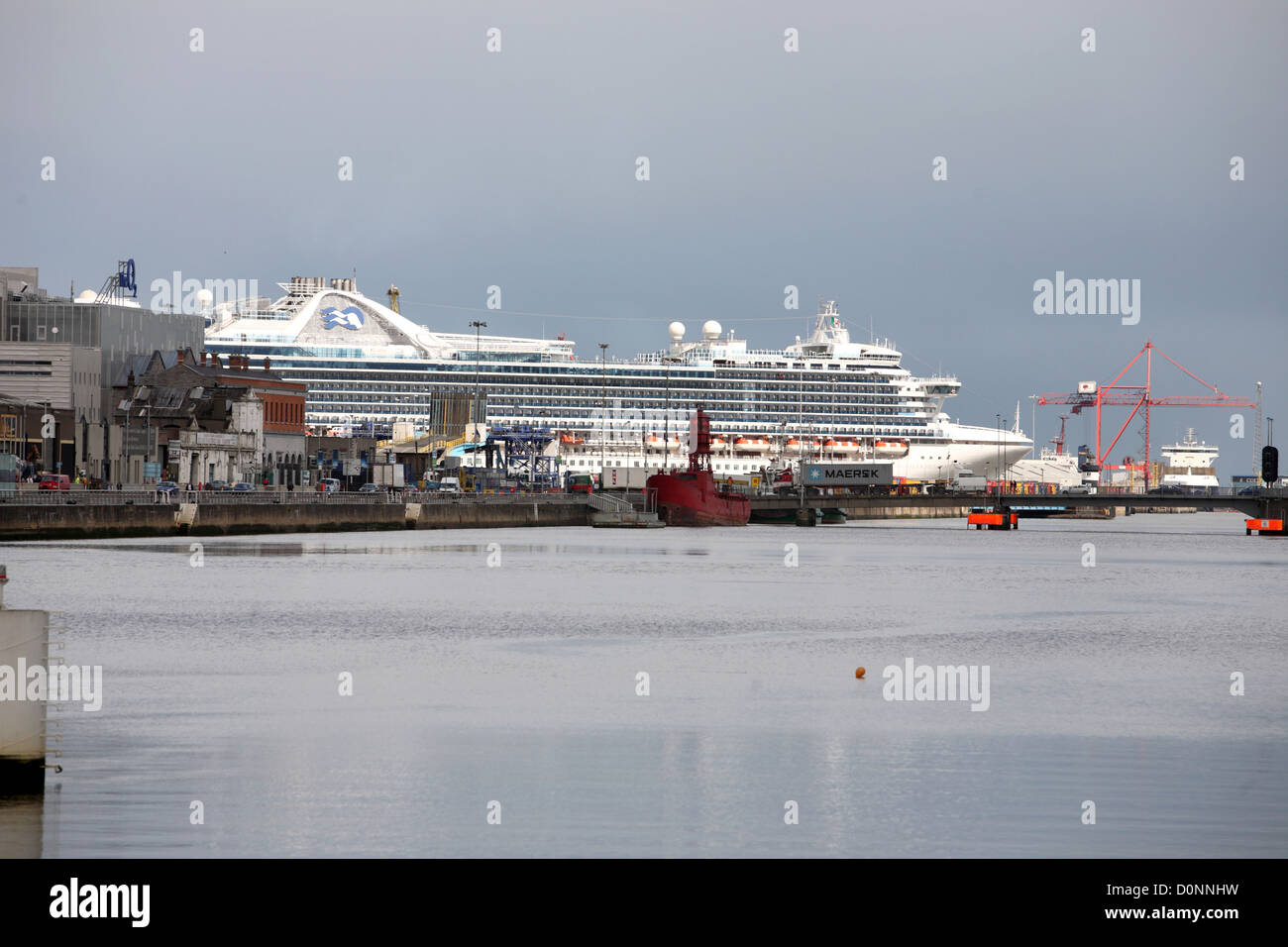 Carribean Princess ormeggiata nel porto di Dublino Foto Stock