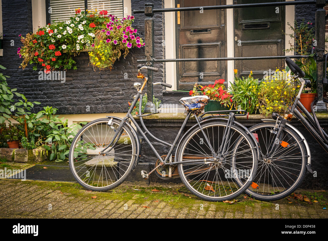 In stile retrò biciclette in Amsterdam, Paesi Bassi Foto Stock
