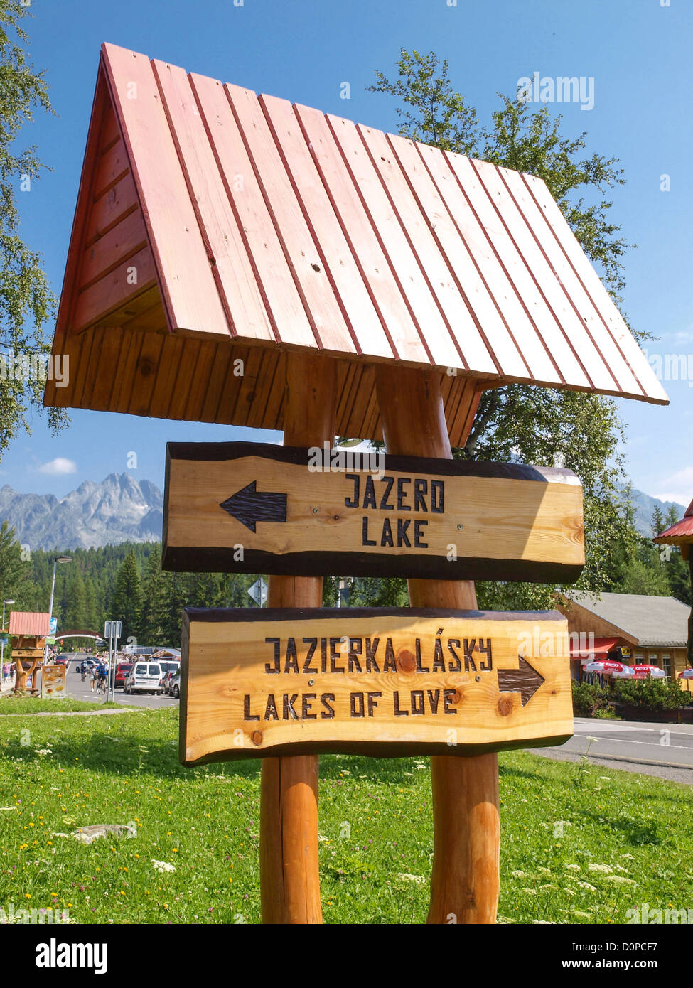 Il villaggio di Strbske Pleso, Jazero Lago, Jazierka Lasky, laghi di amore, Repubblica Slovacca, Hohe Tatra Foto Stock