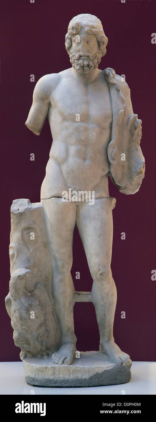 Colossale statua in marmo di Giove (Zeus), dio del cielo e del tuono. I-II secolo d.C., da Utica, Tunisia. Rijksmuseum van Oudheden (RMO) Leiden, NL. Foto Stock