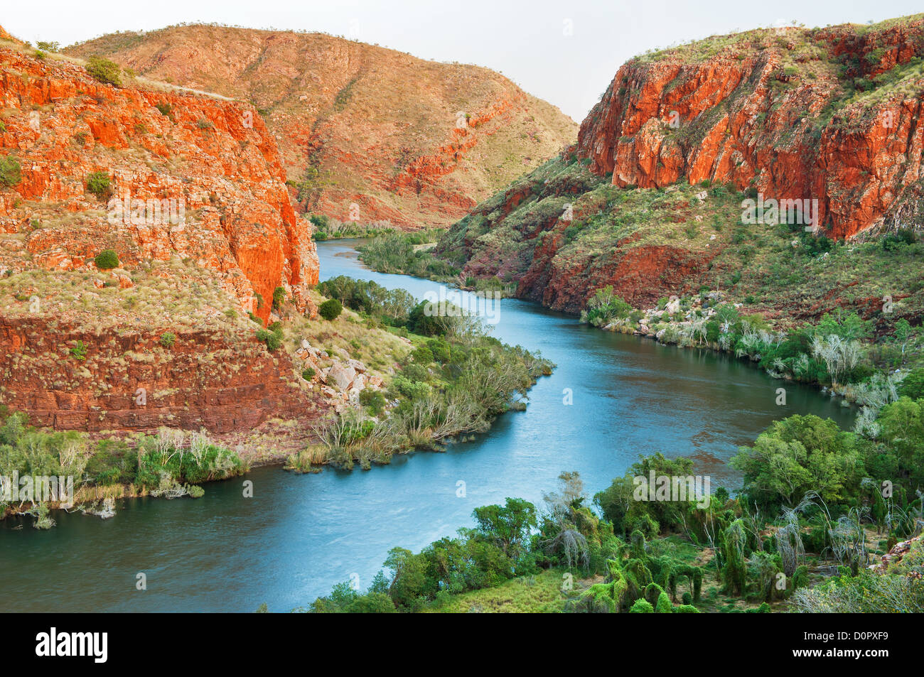 Ord maestoso fiume che scorre attraverso il Carlton Gorge. Foto Stock