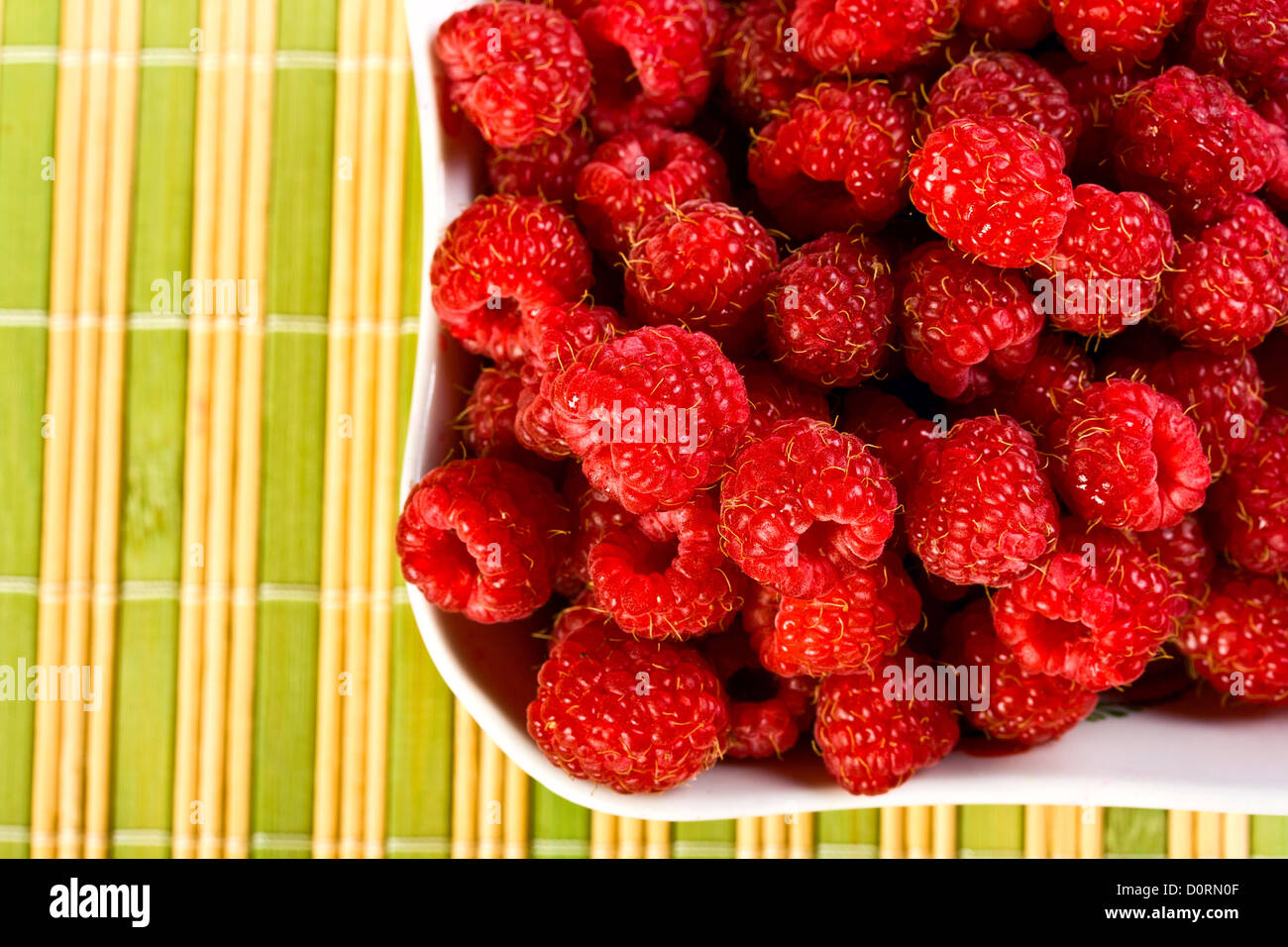 Mature di lamponi selvatici Foto Stock