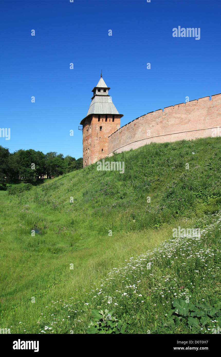 Invecchiamento della fortezza sulla collina Foto Stock