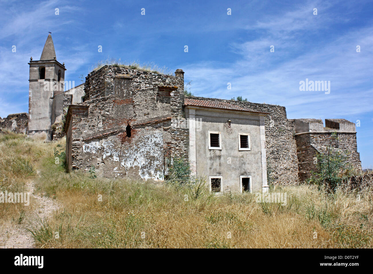Resti di antichi edifici di Juromenha, Portogallo Foto Stock
