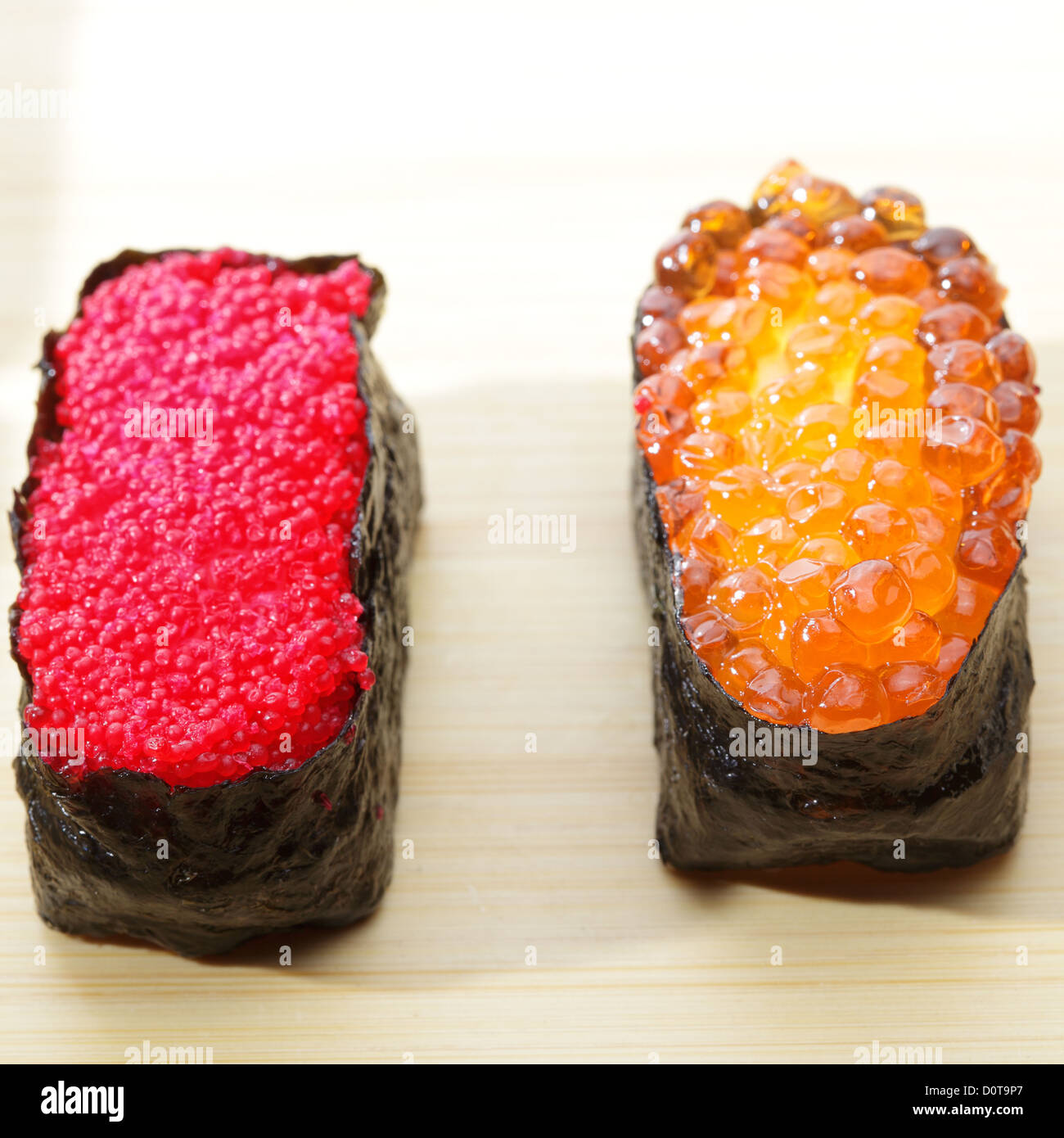 Ikura e sushi Tobiko closeup Foto Stock