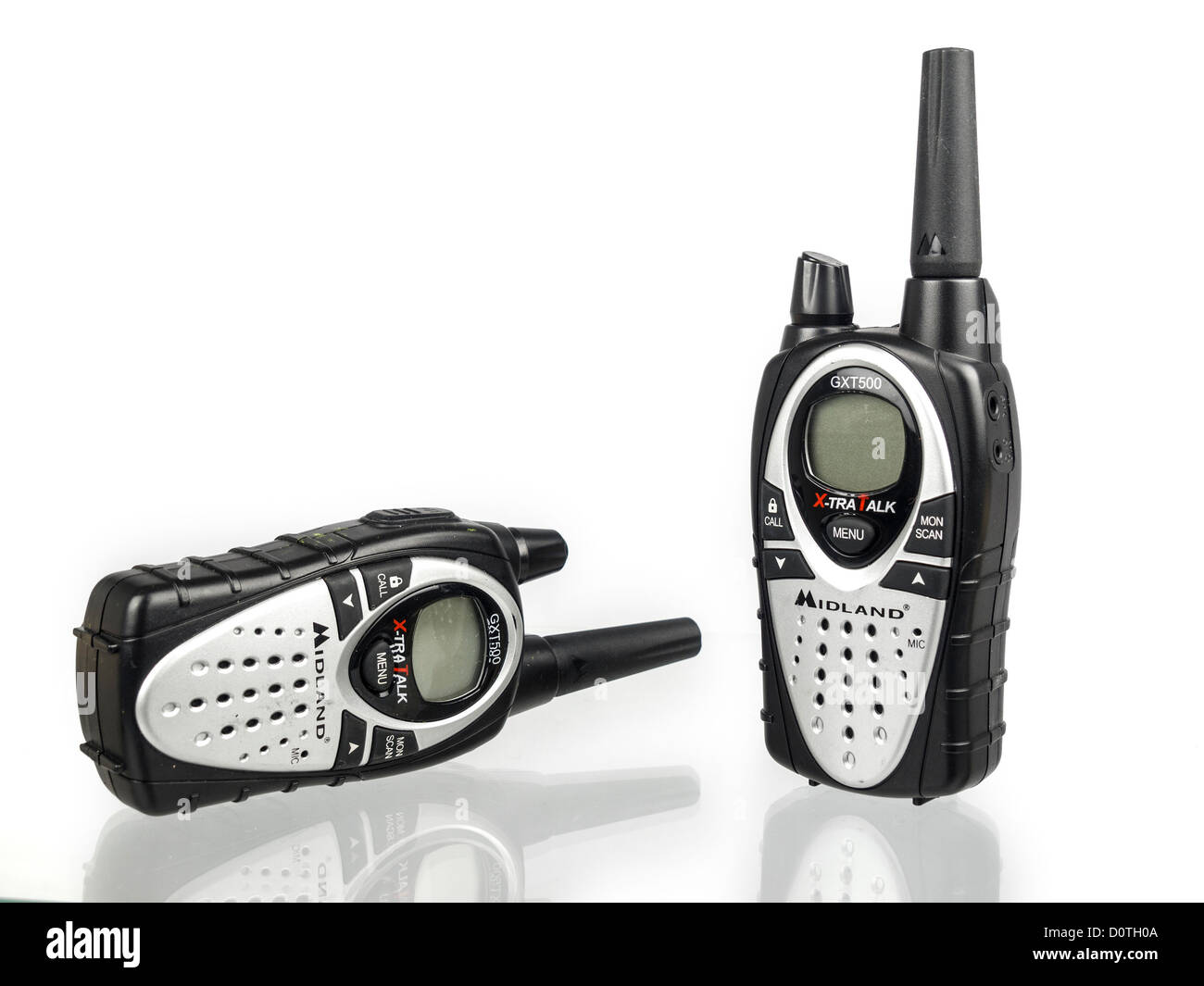 Midland walkie talkie isolati su sfondo bianco Foto Stock